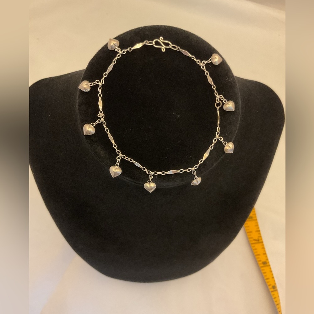 Beautiful vintage dainty heart bracelet